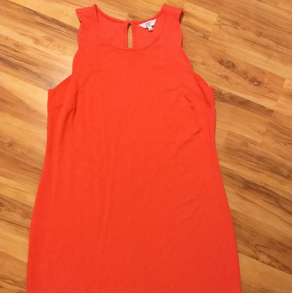 Crown & Ivy dress